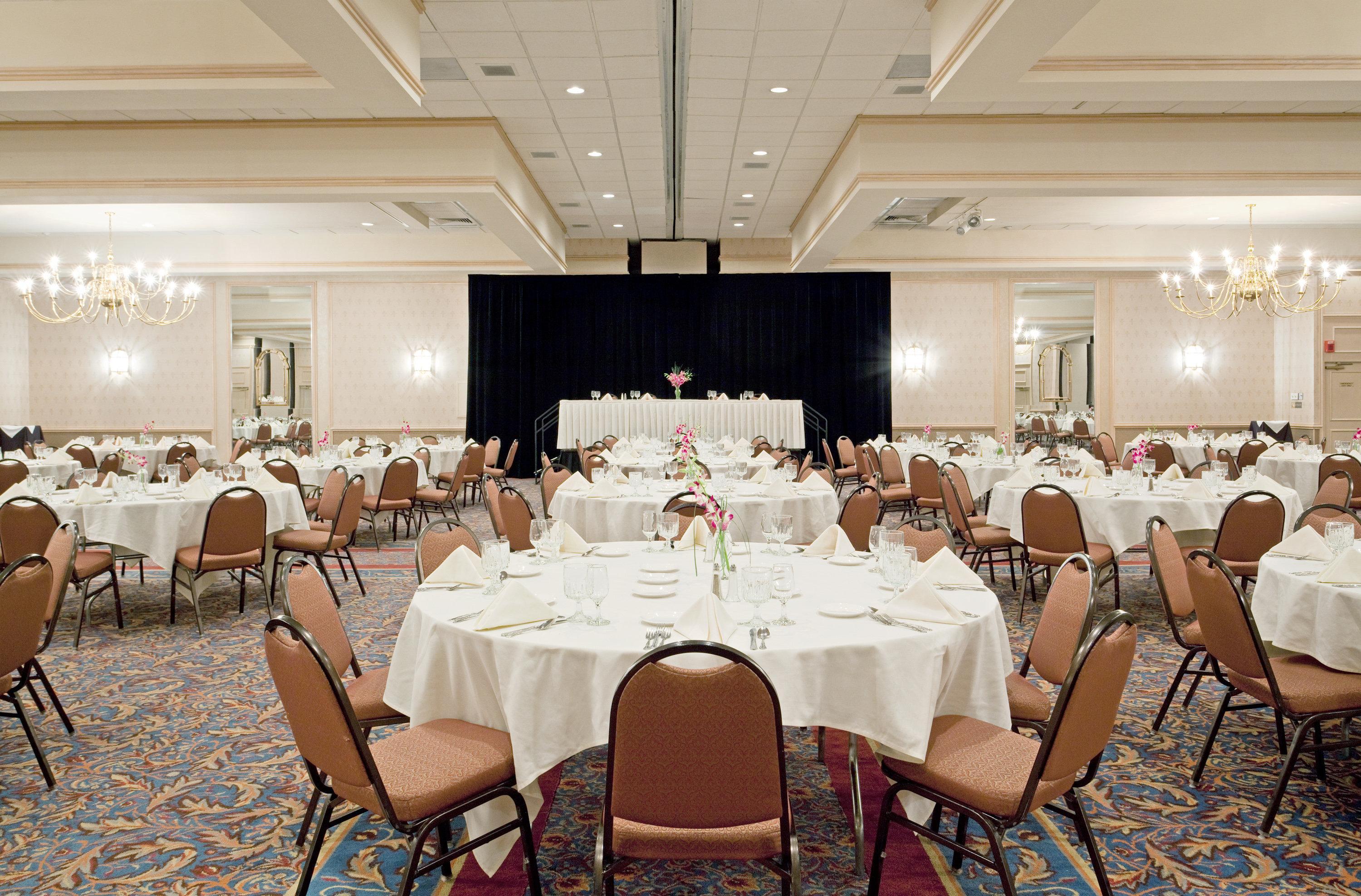 Holiday Inn Portland-By The Bay By Ihg Bagian luar foto