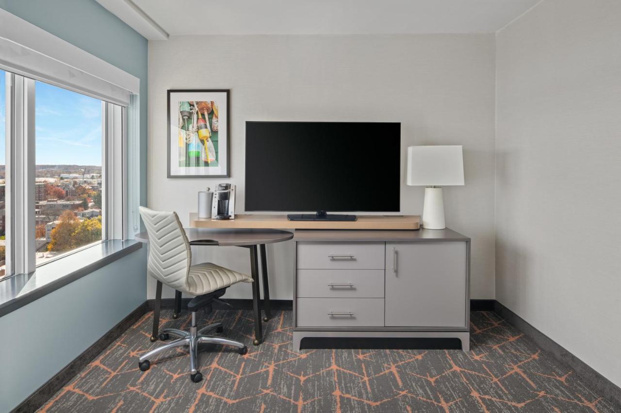 Holiday Inn Portland-By The Bay By Ihg Bagian luar foto