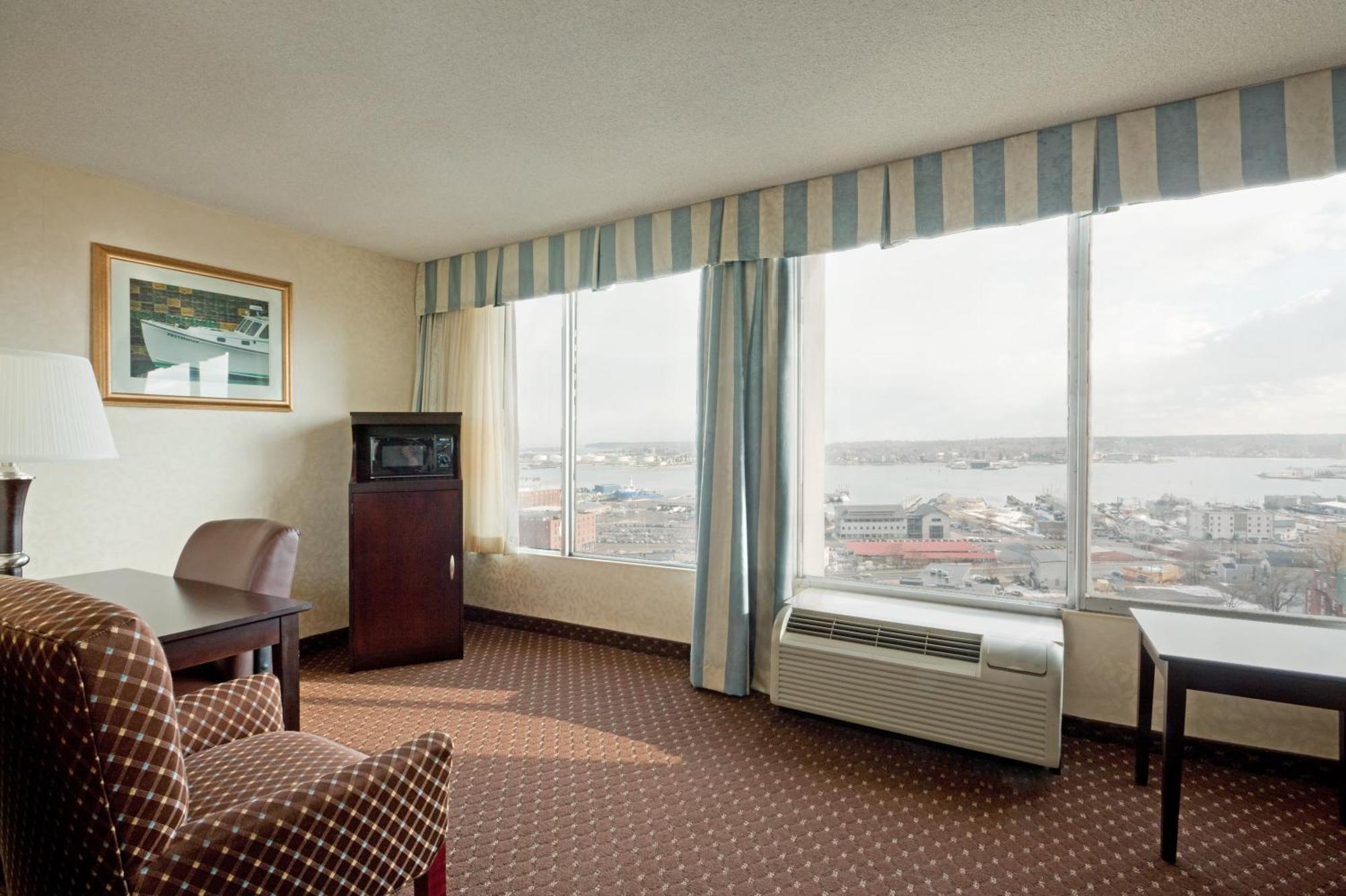 Holiday Inn Portland-By The Bay By Ihg Bagian luar foto