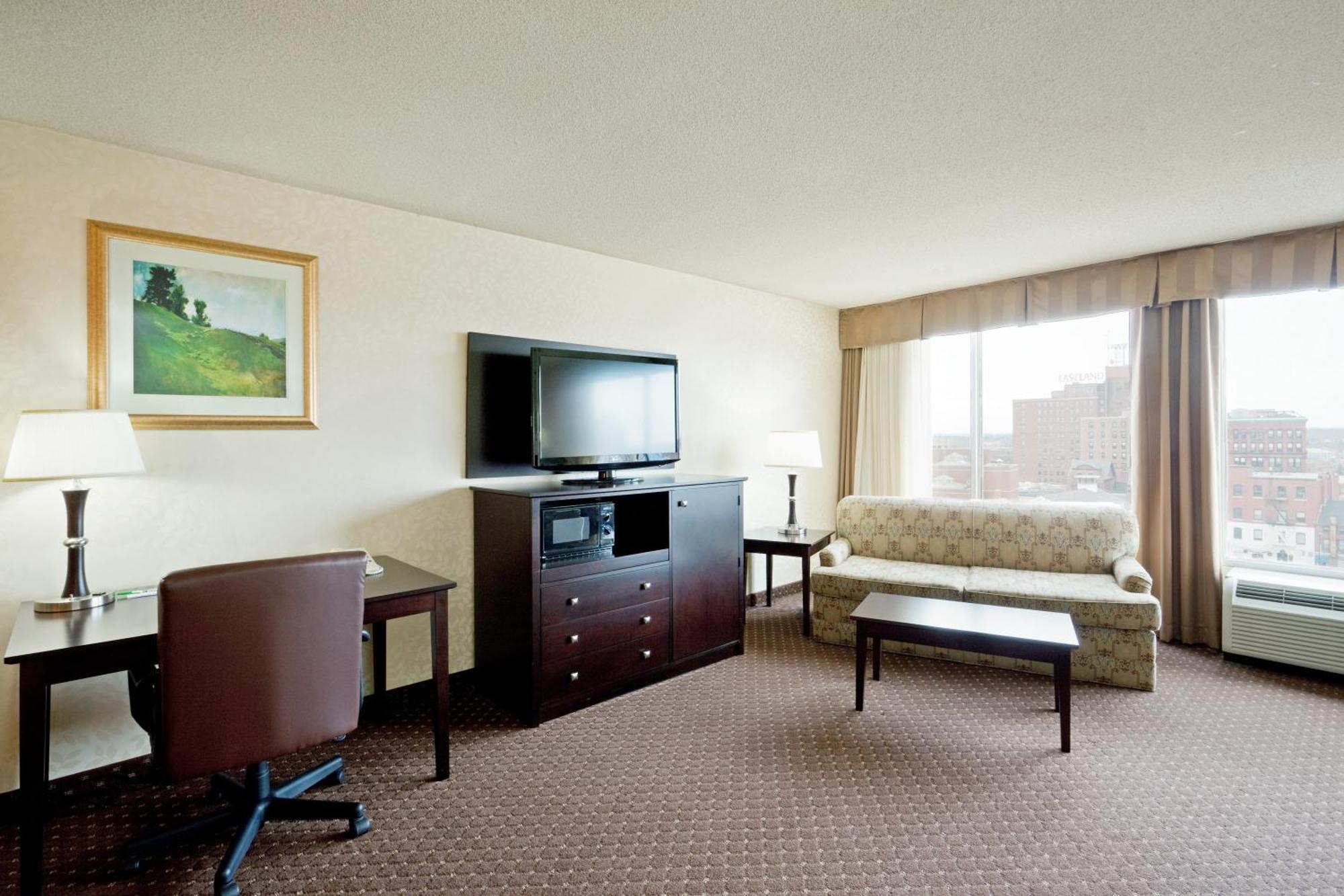 Holiday Inn Portland-By The Bay By Ihg Bagian luar foto