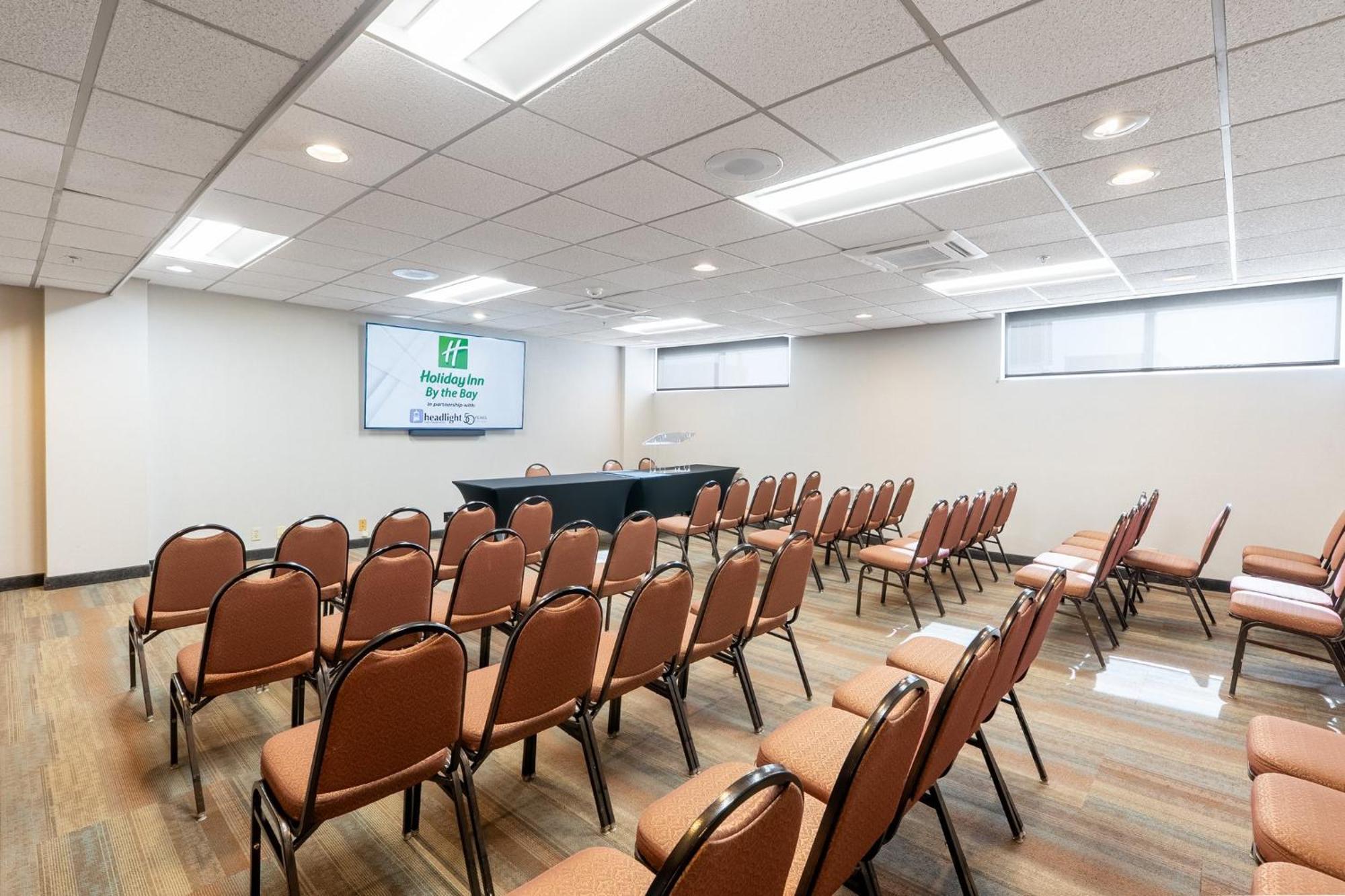 Holiday Inn Portland-By The Bay By Ihg Bagian luar foto