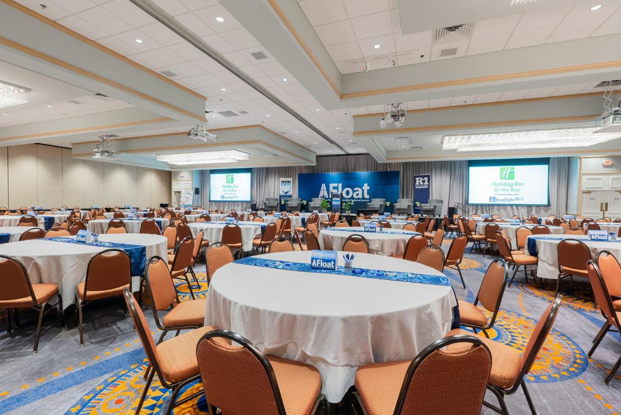Holiday Inn Portland-By The Bay By Ihg Bagian luar foto
